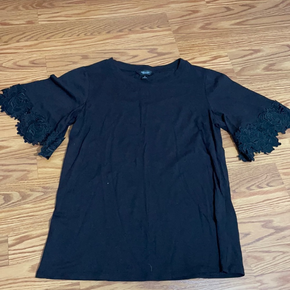 Simply Vera Lace T-shirt